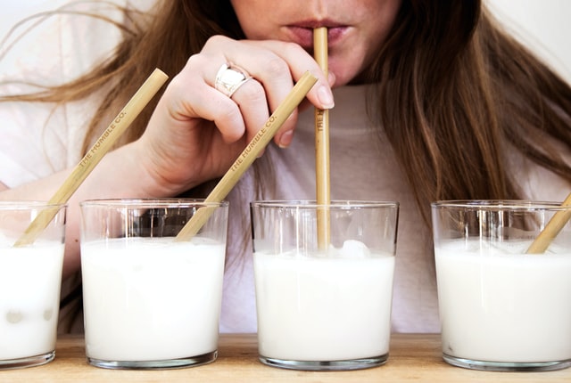 Ağzı Açık Ayran Delisi Atasözünün Anlamı